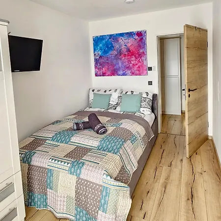 Habitación en casa particular Private Room's Aitrach, Style, Comfort, Quiet, Motorway Connection