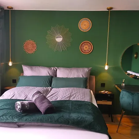 Private Room's Aitrach, Style, Comfort, Quiet, Motorway Connection Pansiyon
