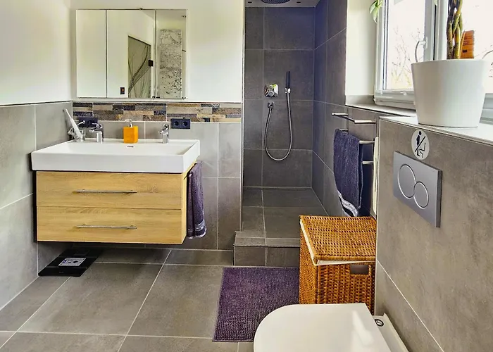 Private Room's Aitrach, Style, Comfort, Quiet, Motorway Connection